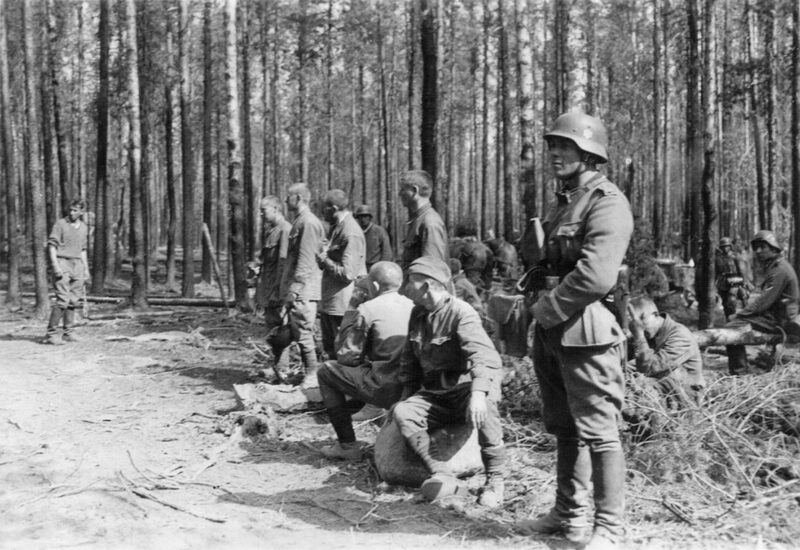 Soldati sovietici fatti prigionieri dai tedeschi
