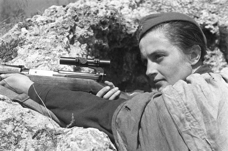 Ljudmyla Mychajlivna Pavličenko tiratrice scelta sovietica accreditata di 309 nemici uccisi.