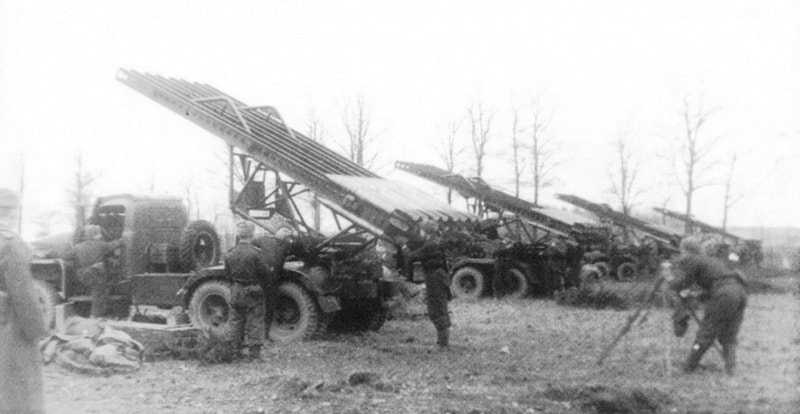 Sistema lanciarazzi sovietico Katjuša BM-13 BM-8,Katyusha,Katjuša, Katiuscia, 